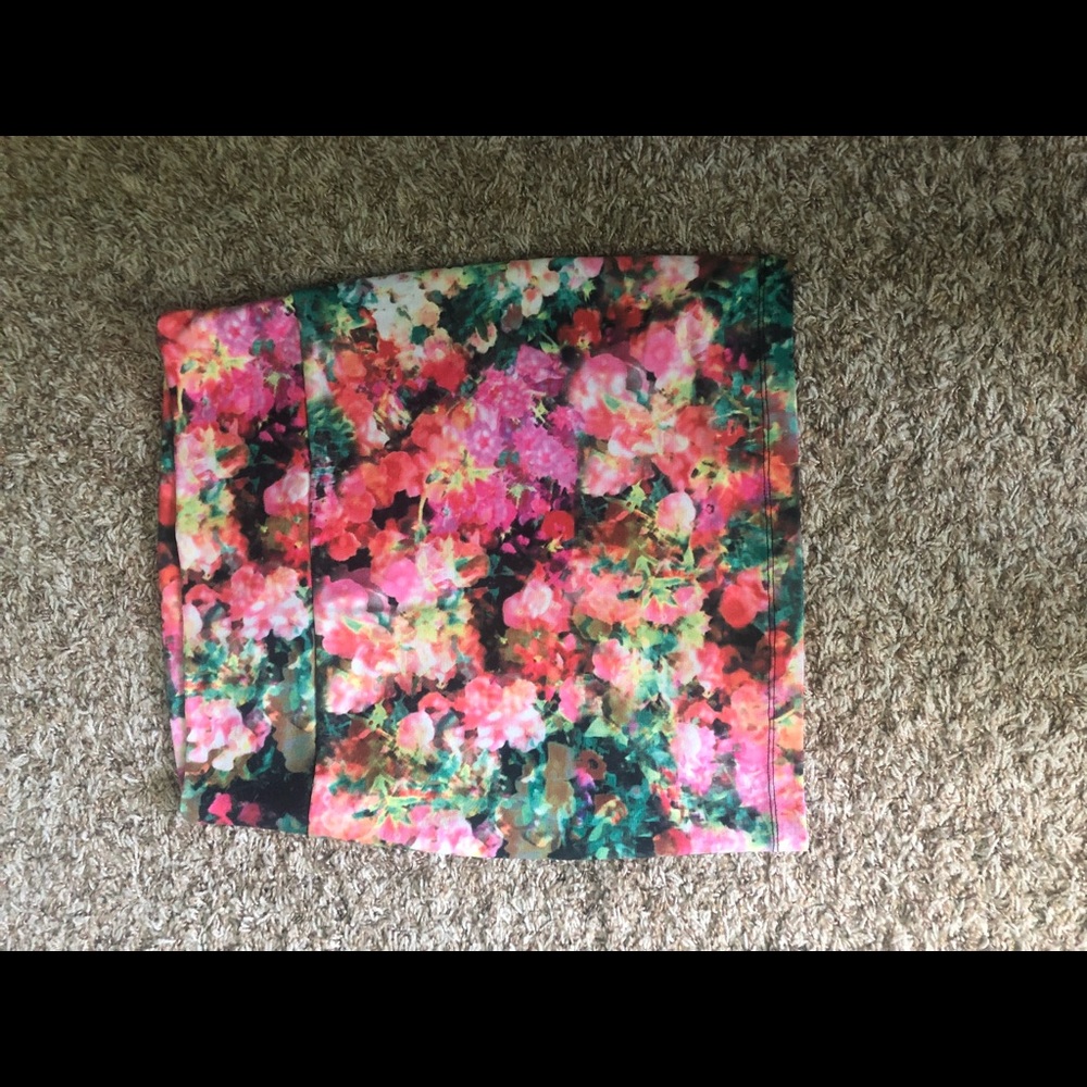 Colorful pencil skirt- S